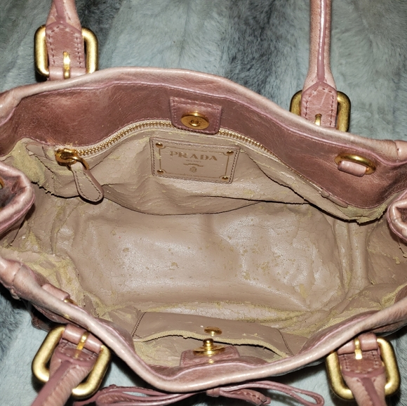 Authentic Prada Antico Vitello Shine - Picture 2 of 16